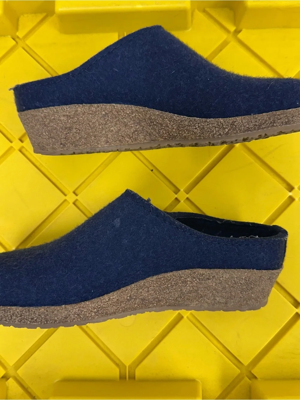 HAFLINGER UNISEX AT COMFY INDOOR OUTDOOR WOOL SLIPPERS Size 41 Mens 8 Women 10
